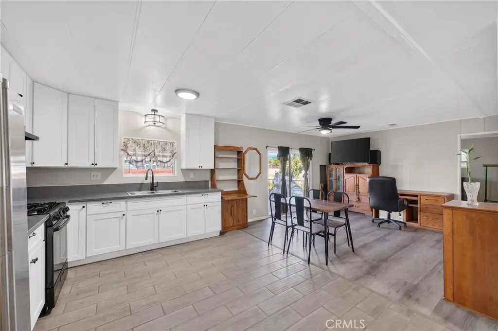 43831 Rassle, Hemet, CA — listing photo 1