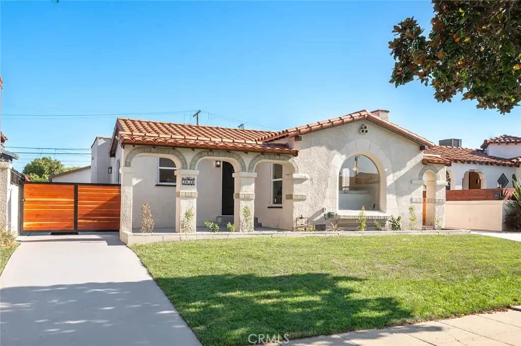 3630 W 61st, Los Angeles, CA — listing photo 1