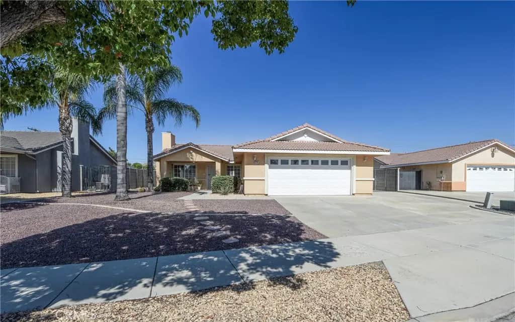 1215 Auburn, Hemet, CA — listing photo 1