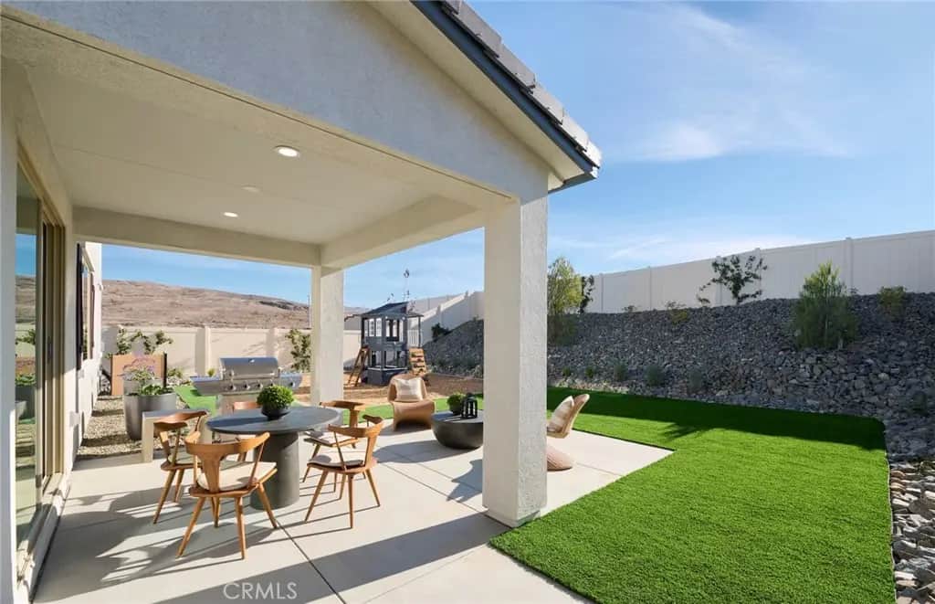 4304 Ladrillo Street, Lake Elsinore, CA — listing photo 1