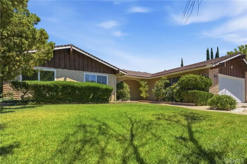 44050 27th W, Lancaster, CA — listing photo 1