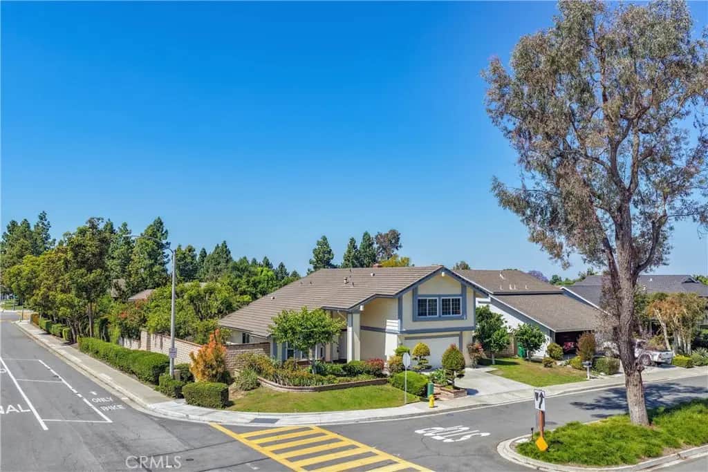 14 Yorktown, Irvine, CA — listing photo 1