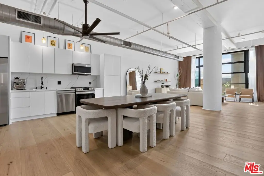 1645 Vine Street 411, Los Angeles, CA — listing photo 1