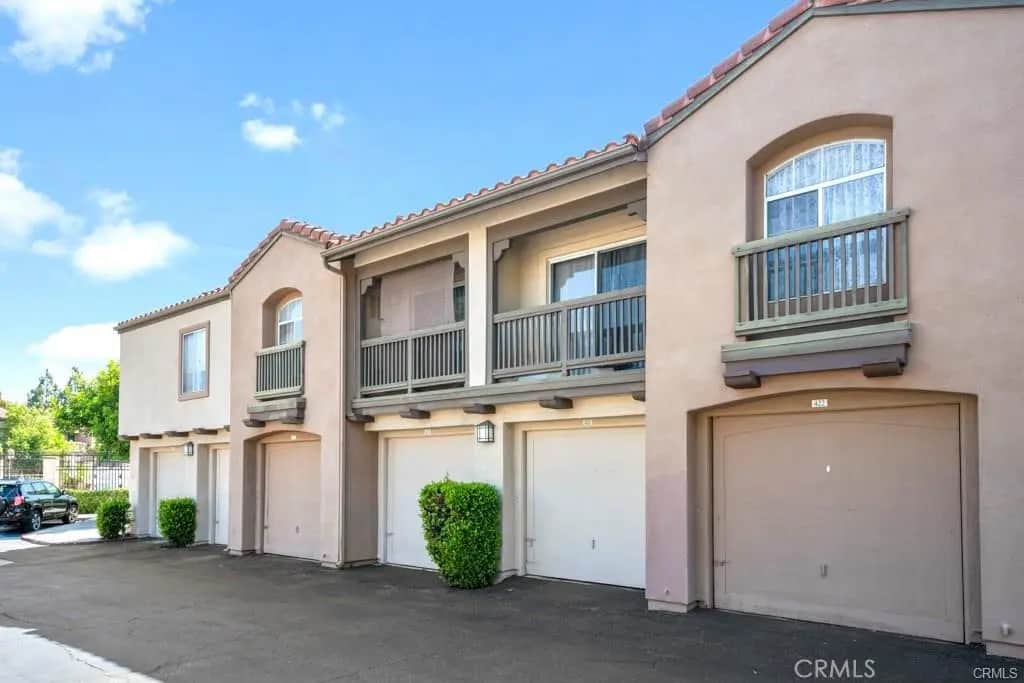 8522 E Baker Hill Road B, Orange, CA — listing photo 1