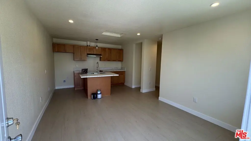 2528 Elkgrove Avenue B, Los Angeles, CA — listing photo 1