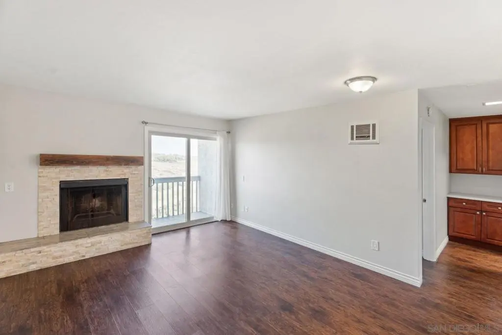 2909 Cowley Way L, San Diego, CA — listing photo 1