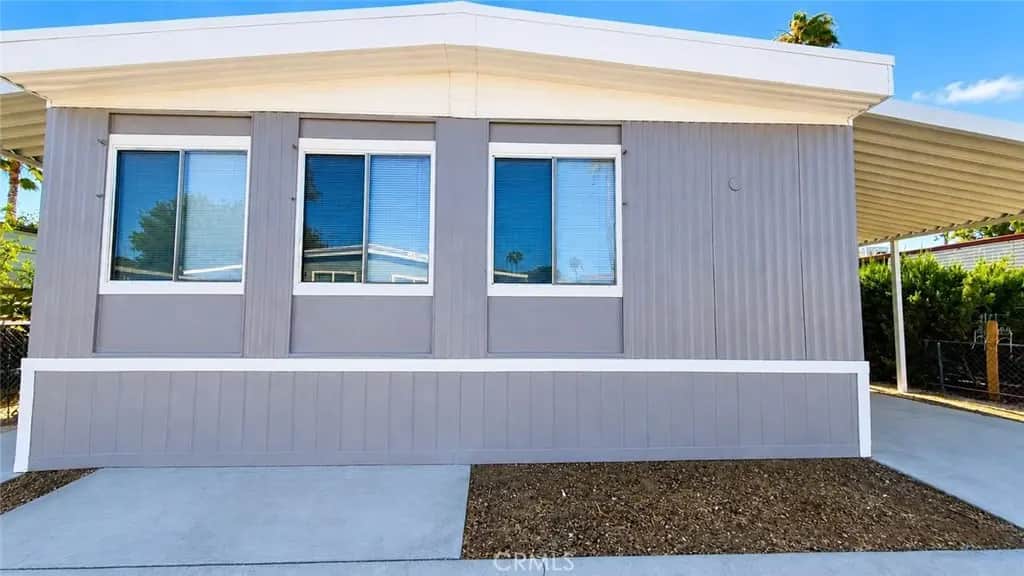 1455 State Street S 302, Hemet, CA — listing photo 1