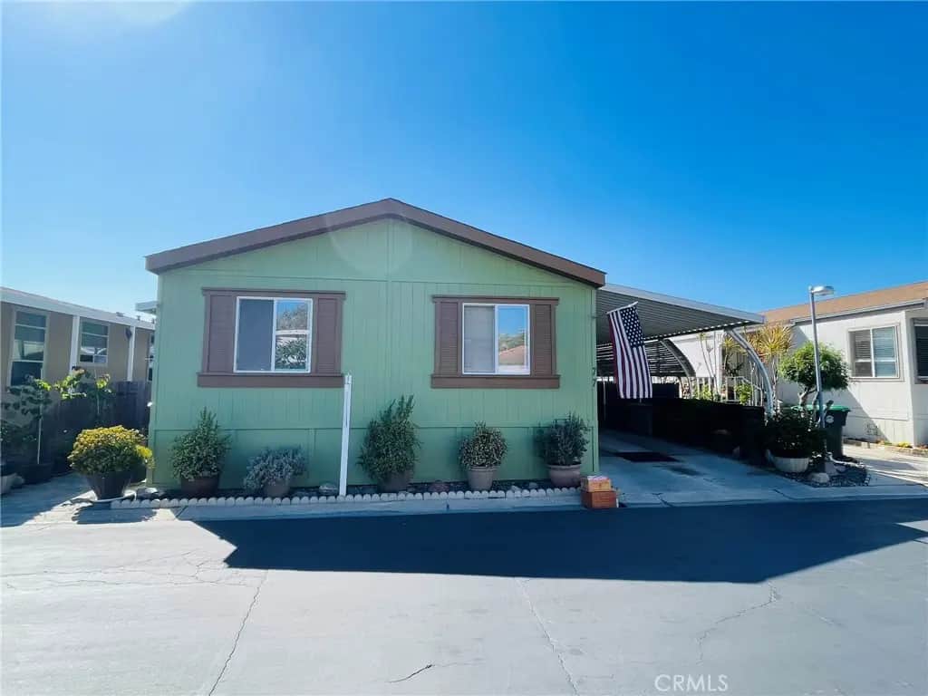 77 Seville, Tustin, CA — listing photo 1