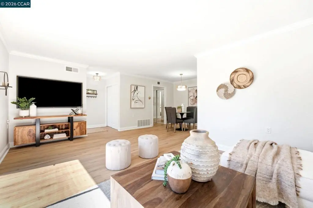 1109 Golden Rain Rd 3, Walnut Creek, CA — listing photo 1