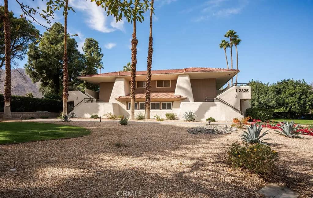 2825 N Los Felices 205, Palm Springs, CA — listing photo 1