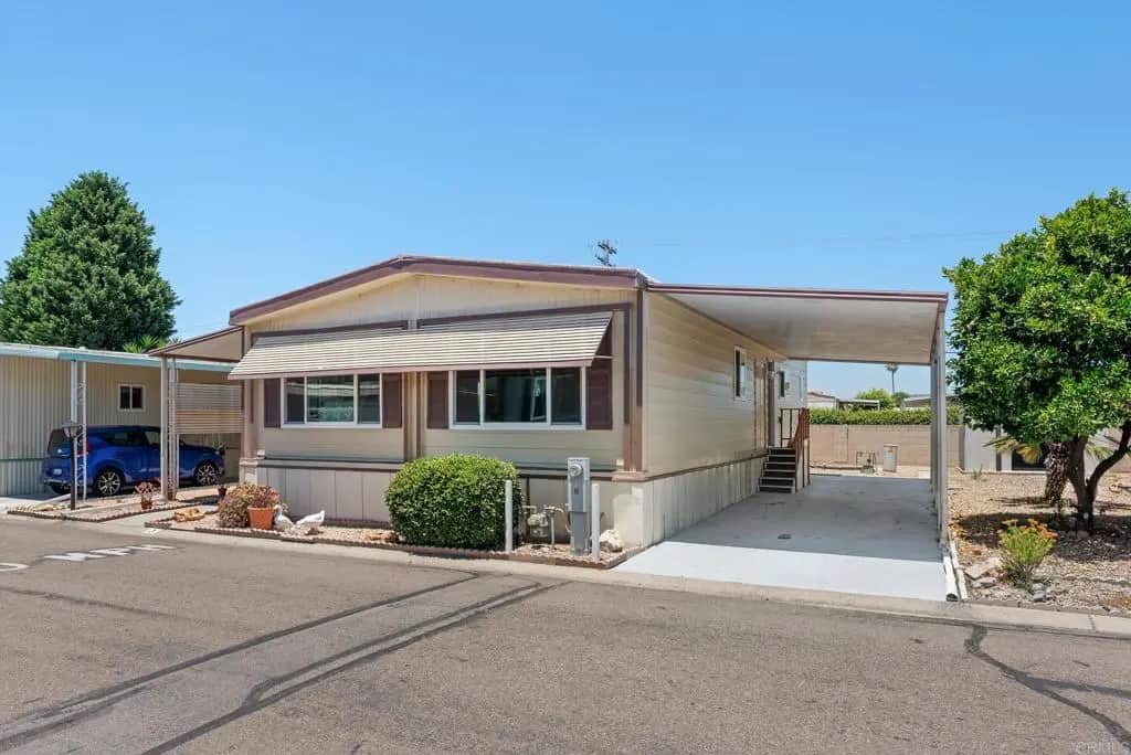 221 El Camino Real 3, Oceanside, CA — listing photo 1