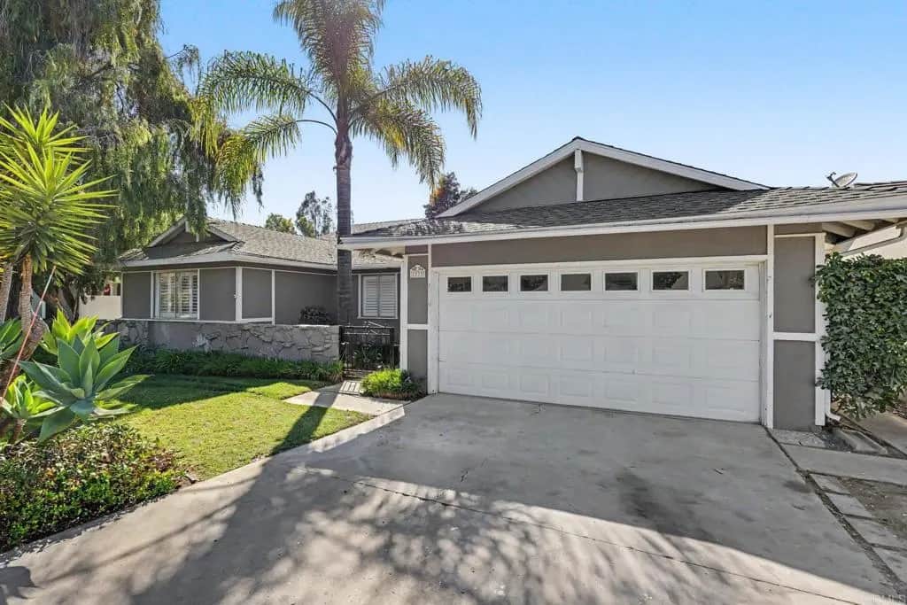 1979 San Pablo Dr, San Marcos, CA — listing photo 1