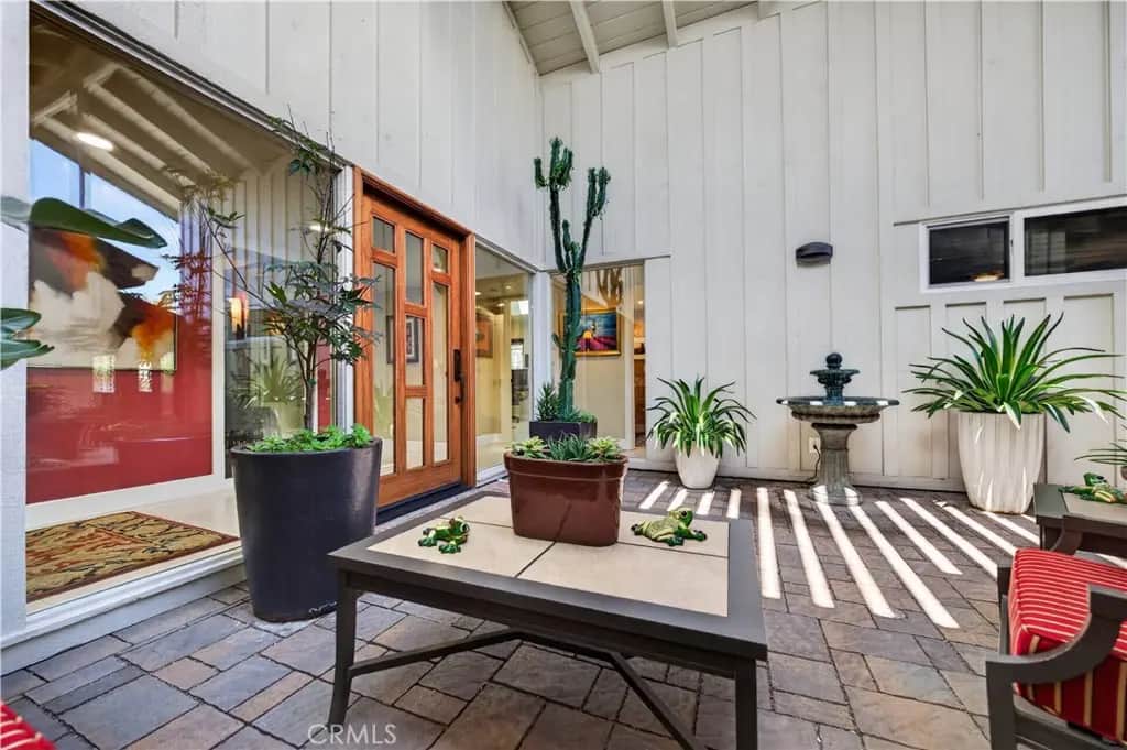 4225 Virginia Vista, Long Beach, CA — listing photo 1