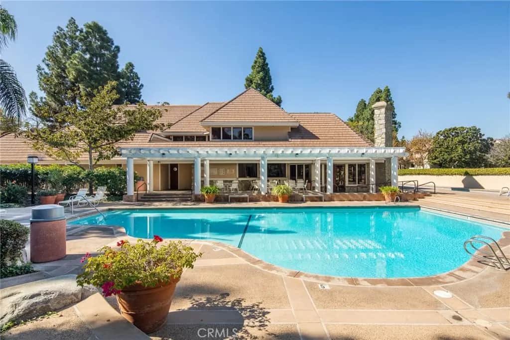 2595 Plaza Del Amo 413, Torrance, CA — listing photo 1