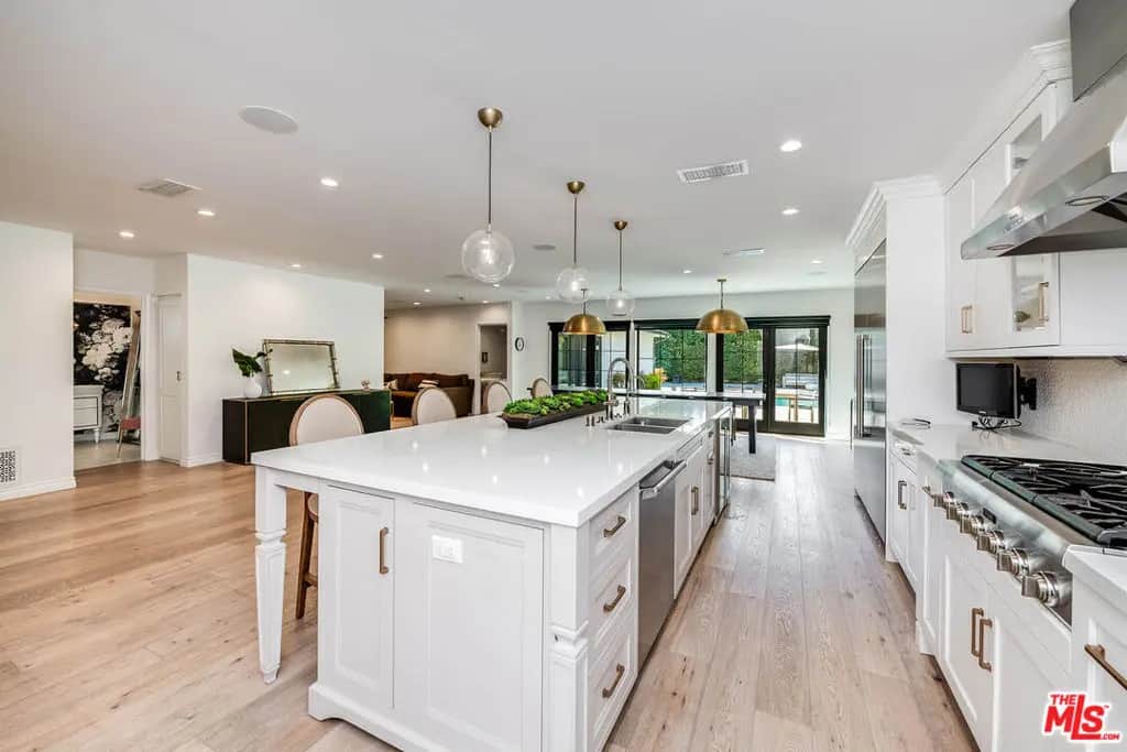 4239 W Mcfarlane Avenue, Burbank, CA — listing photo 1