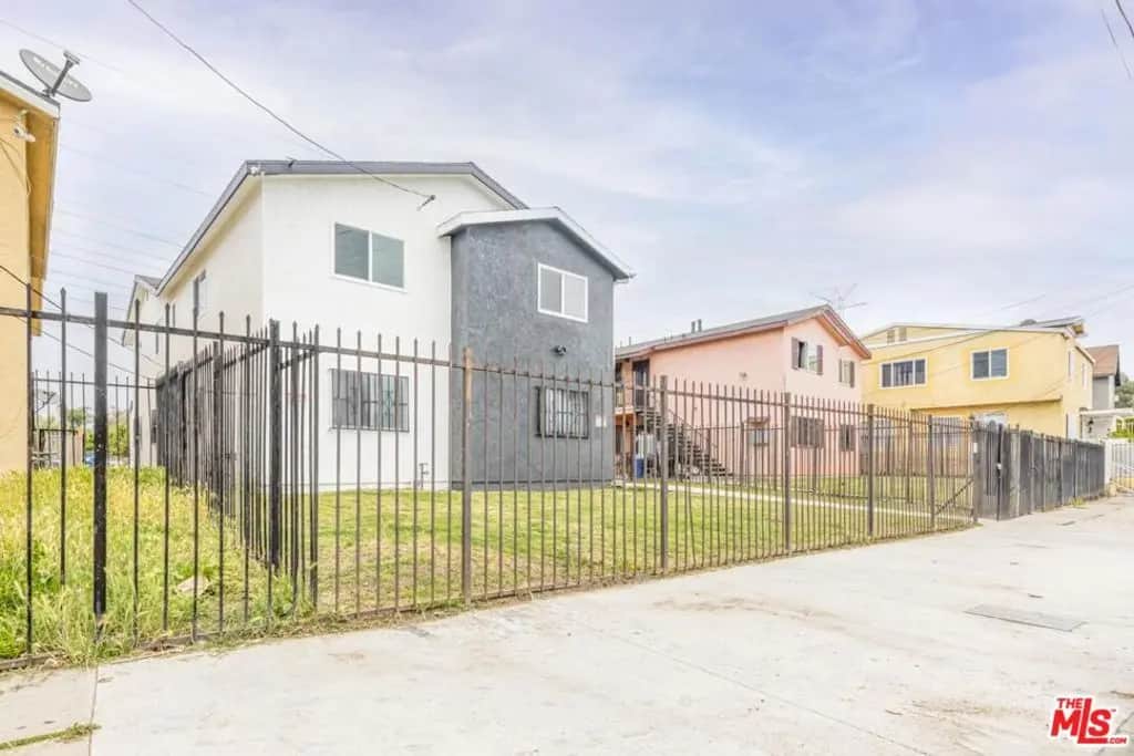 1535 E 92nd Street, Los Angeles, CA — listing photo 1