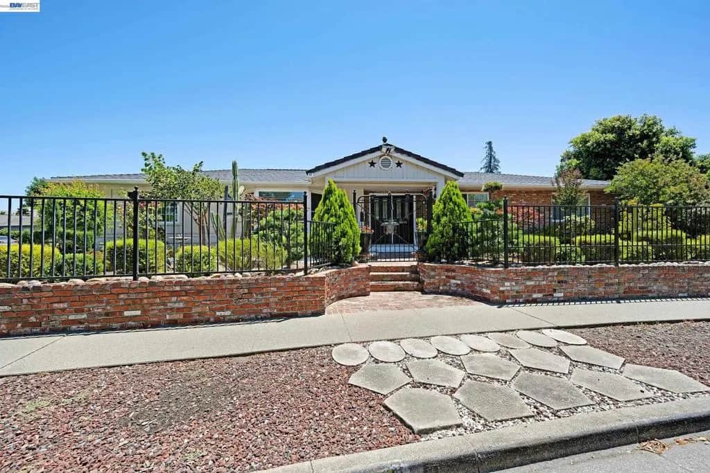 1742 Mendocino Dr, Concord, CA — listing photo 1