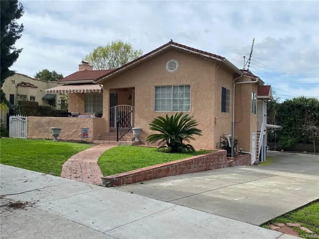 1265 Oakridge Drive A, Glendale, CA — listing photo 1
