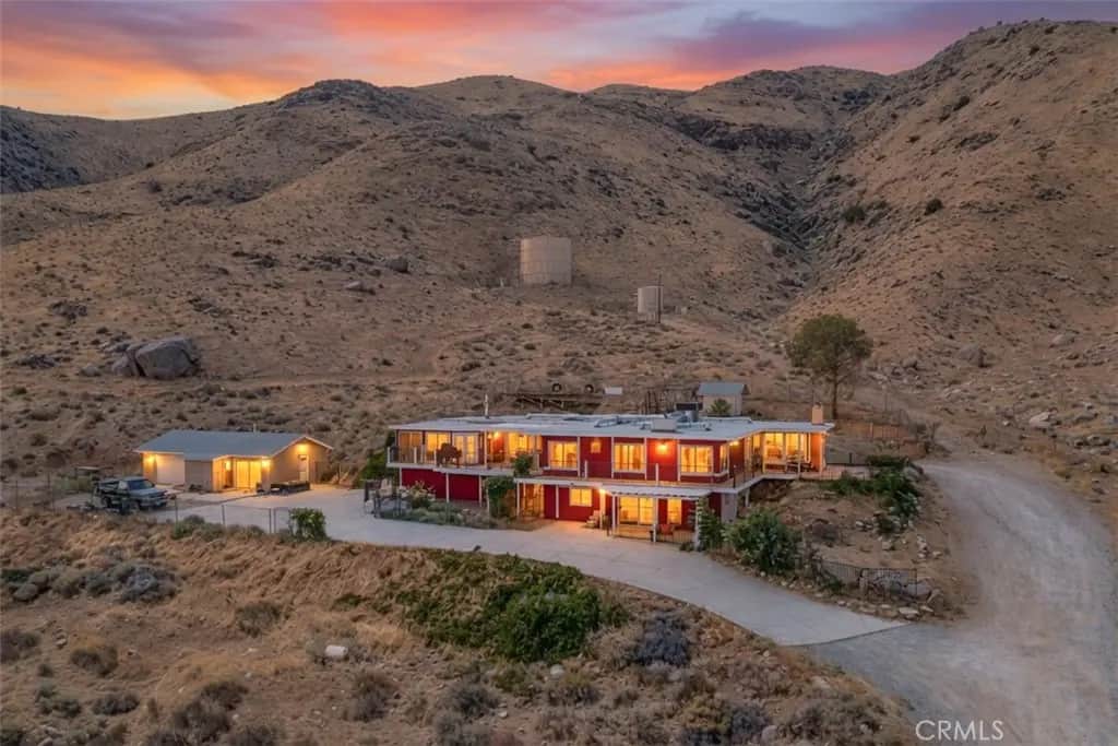 8929 Central Road, Apple Valley, CA — listing photo 1