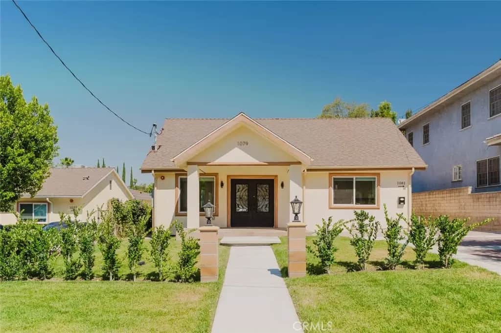 1079 E Elmwood, Burbank, CA — listing photo 1