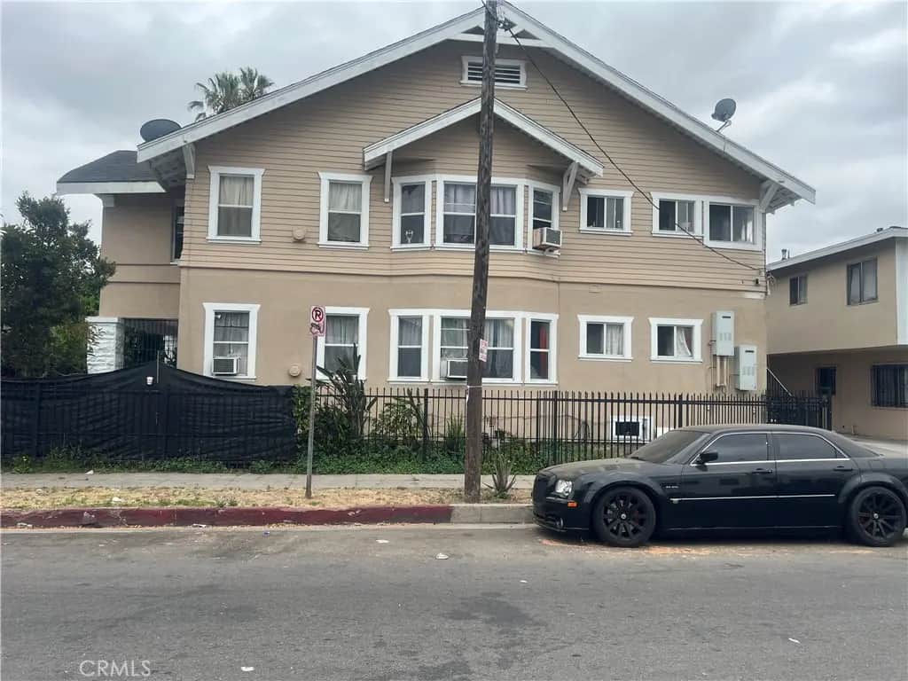 4301 Woodlawn, Los Angeles, CA — listing photo 1