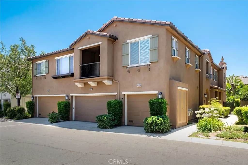 19324 Opal Lane, Saugus, CA — listing photo 1