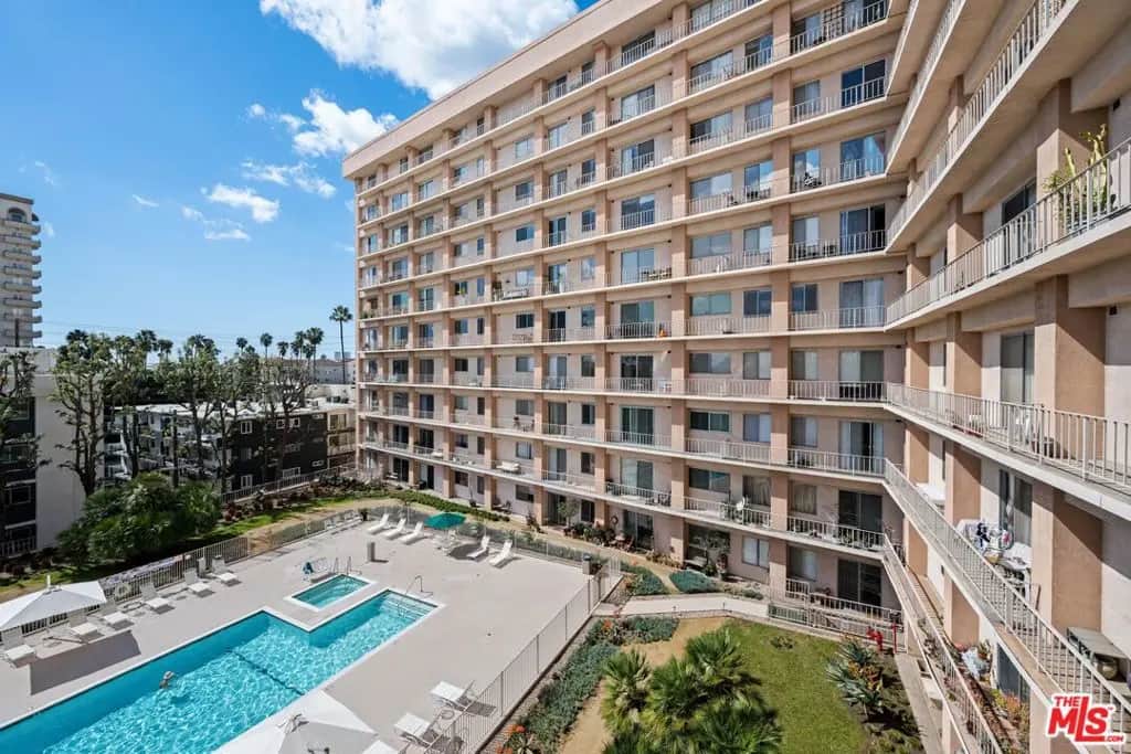 100 S Doheny Drive 512, Los Angeles, CA — listing photo 1