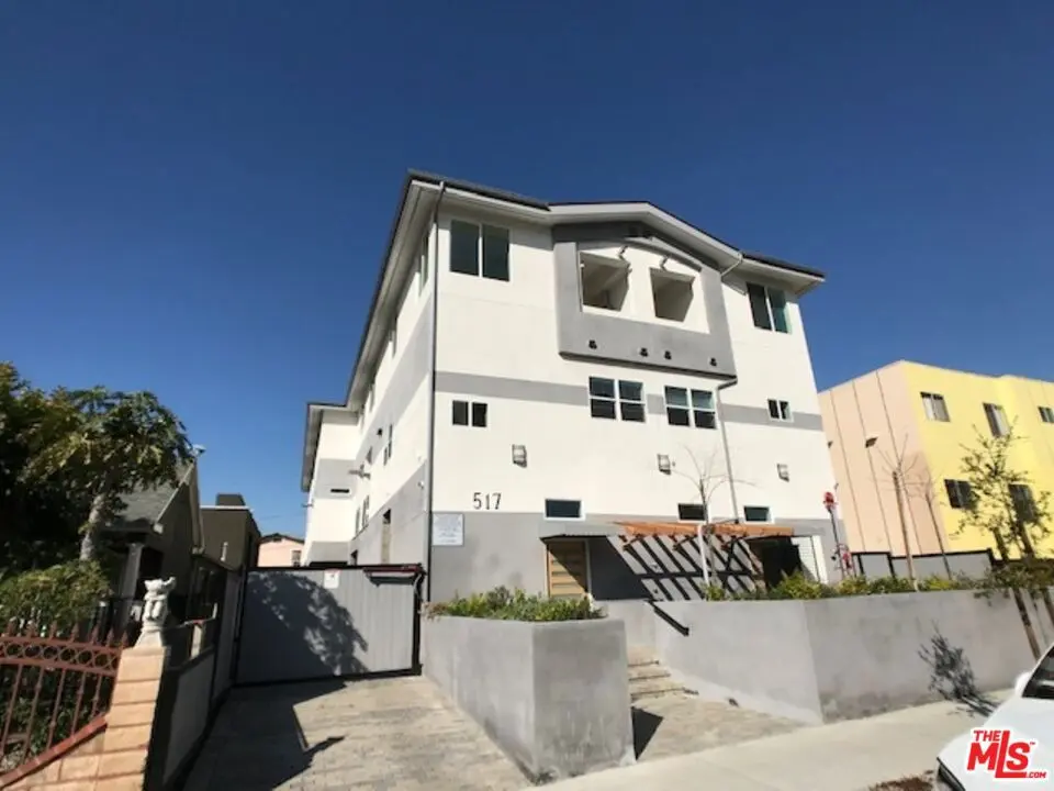517 N Harvard Boulevard, Los Angeles, CA — listing photo 1