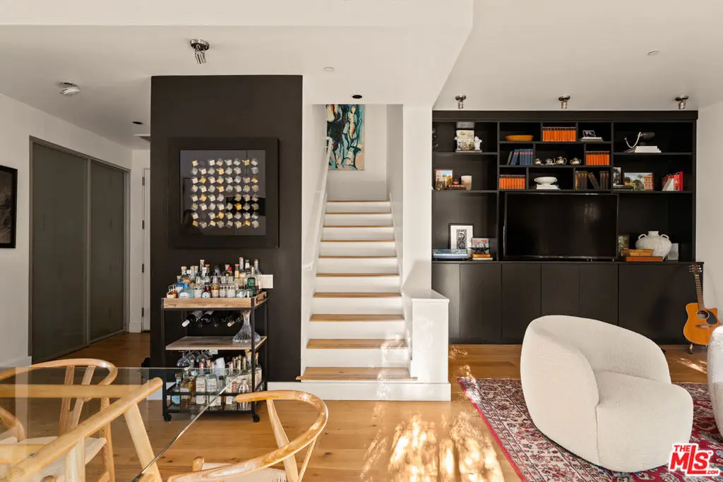 1200 N Sweetzer Avenue 1, West Hollywood, CA — listing photo 1