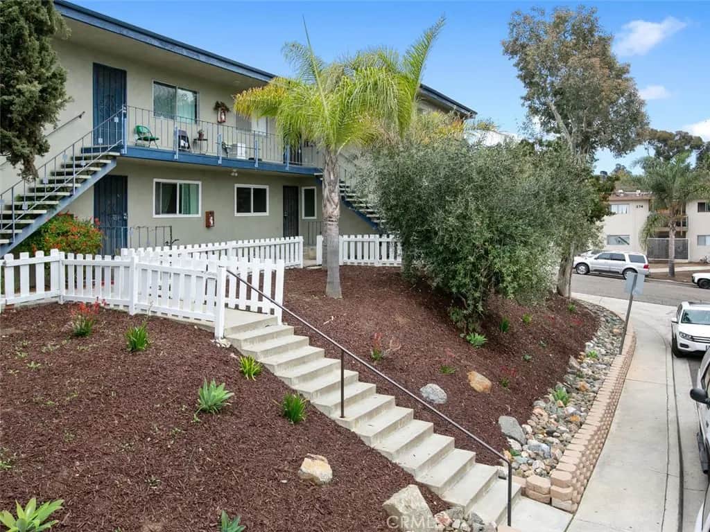 267 Alestar, Vista, CA — listing photo 1