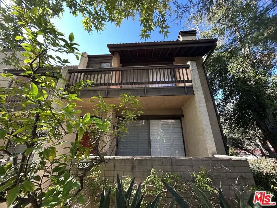 21820 Marylee Street 234, Woodland Hills, CA — listing photo 1