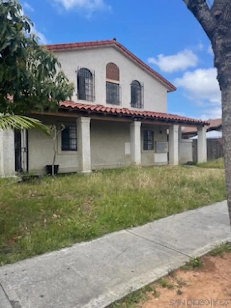 3868 Chamoune Ave, San Diego, CA — listing photo 1