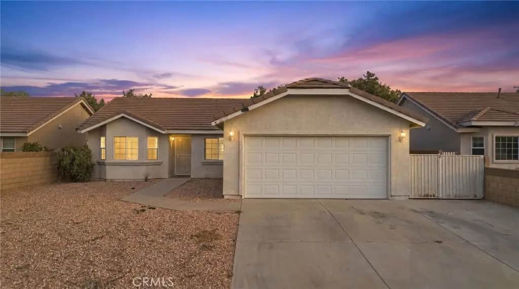 44846 Fenhold, Lancaster, CA — listing photo 1