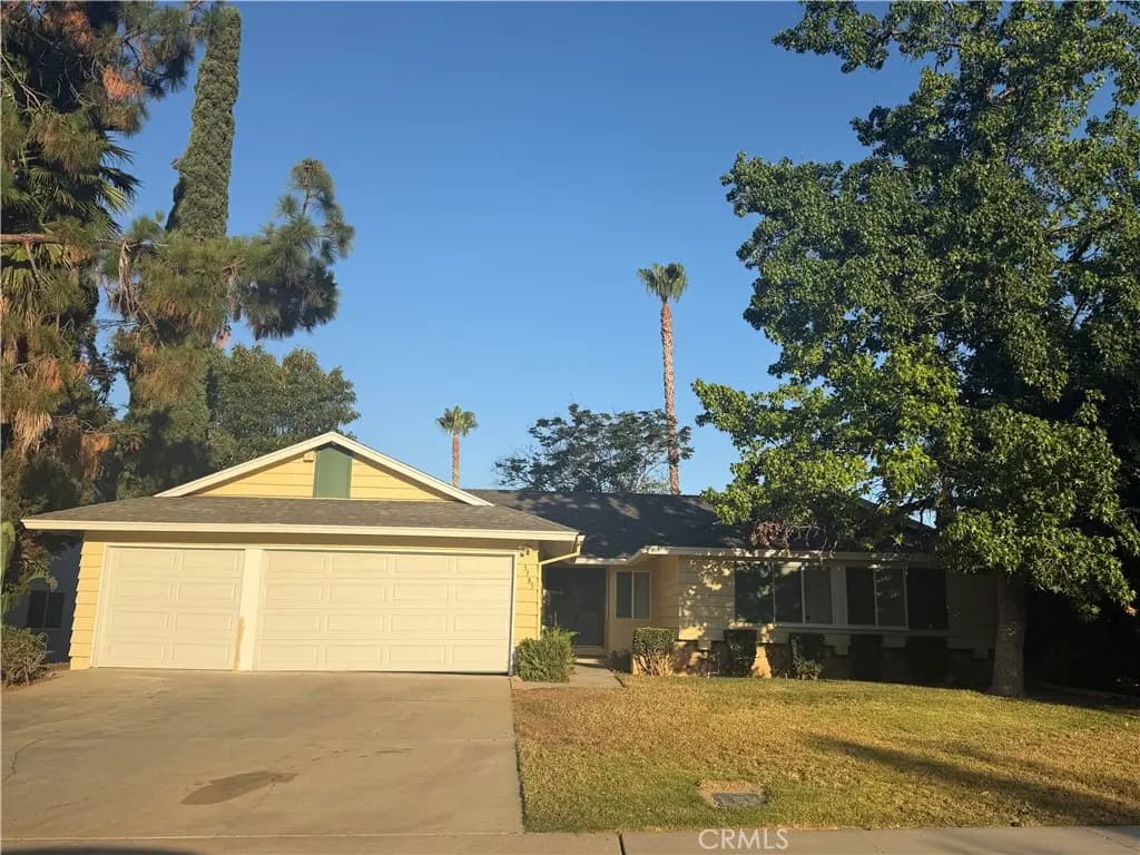 3385 Valencia Hill, Riverside, CA — listing photo 1
