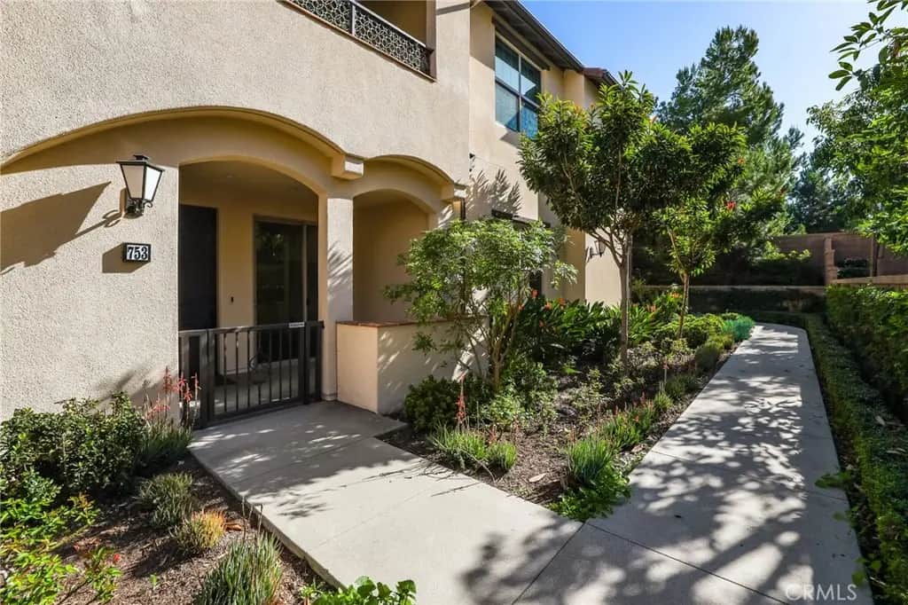 753 Spring Gdn, Irvine, CA — listing photo 1