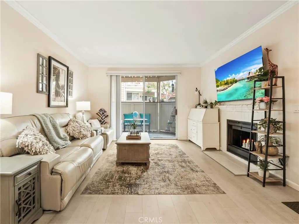 2396 Pleasant Way I, Thousand Oaks, CA — listing photo 1