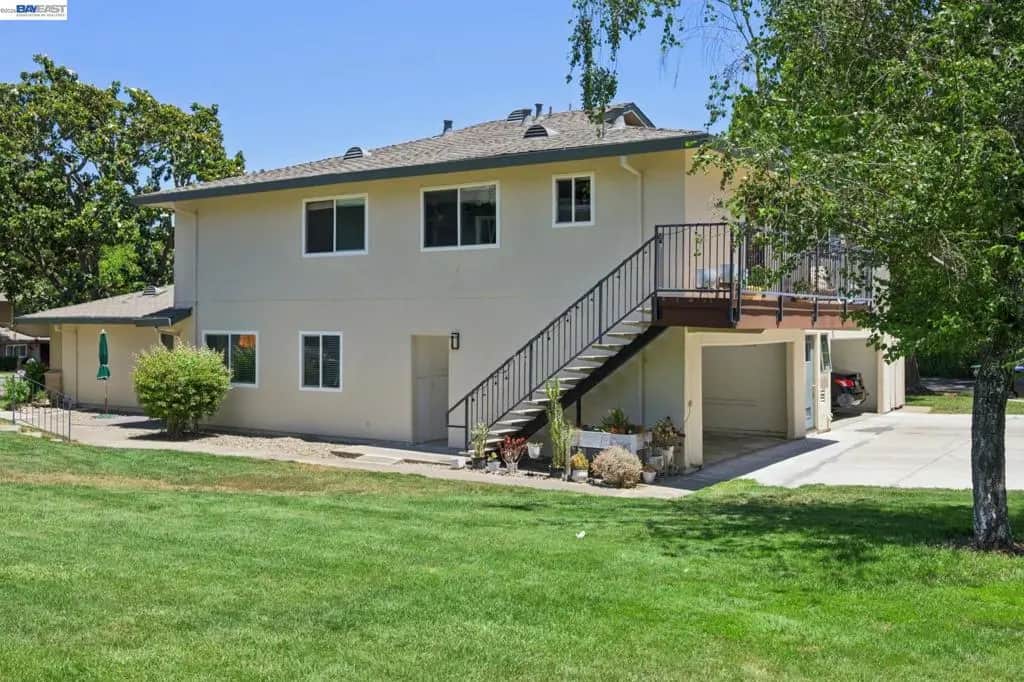 2122 Arroyo Ct 2, Pleasanton, CA — listing photo 1