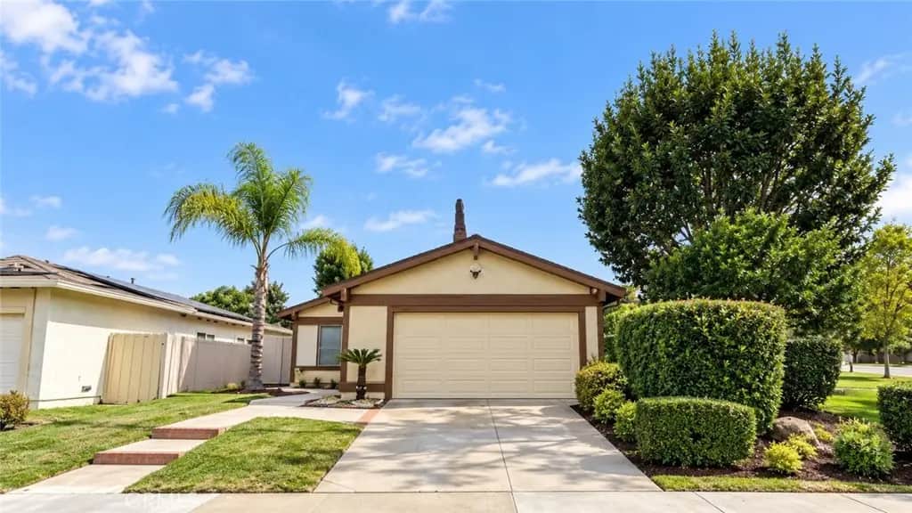 27312 Pinavete, Mission Viejo, CA — listing photo 1