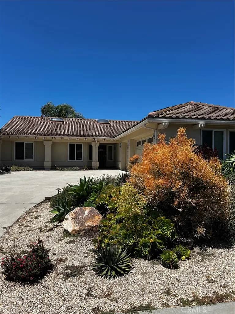 4454 San Joaquin, Oceanside, CA — listing photo 1