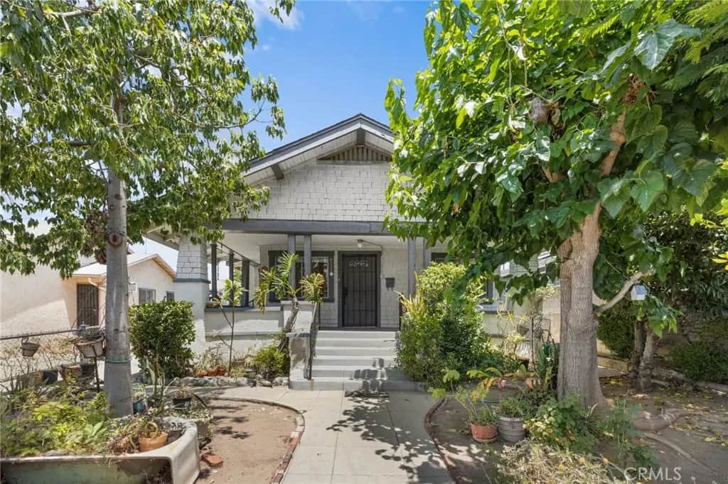 6111 Hillandale Dr, Los Angeles, CA — listing photo 1