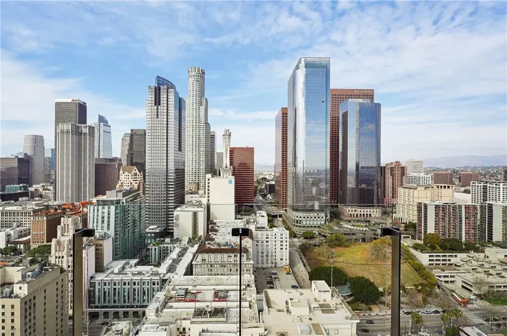 400 S Broadway 3406, Los Angeles, CA — listing photo 1