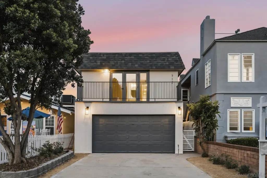 713 719 D AVENUE, Coronado, CA — listing photo 1