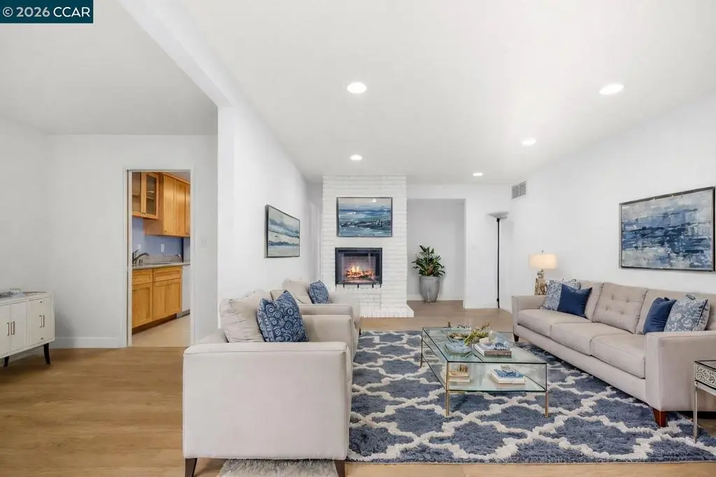 651 Moraga Rd 13, Moraga, CA — listing photo 1