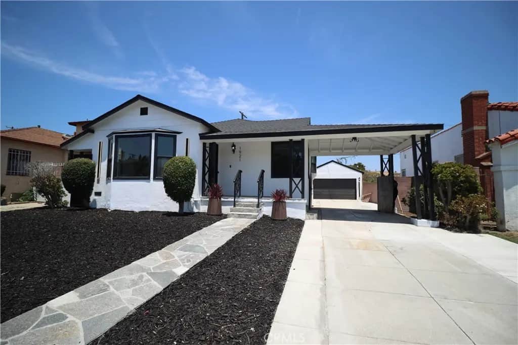 1921 W 94th Street, Los Angeles, CA — listing photo 1
