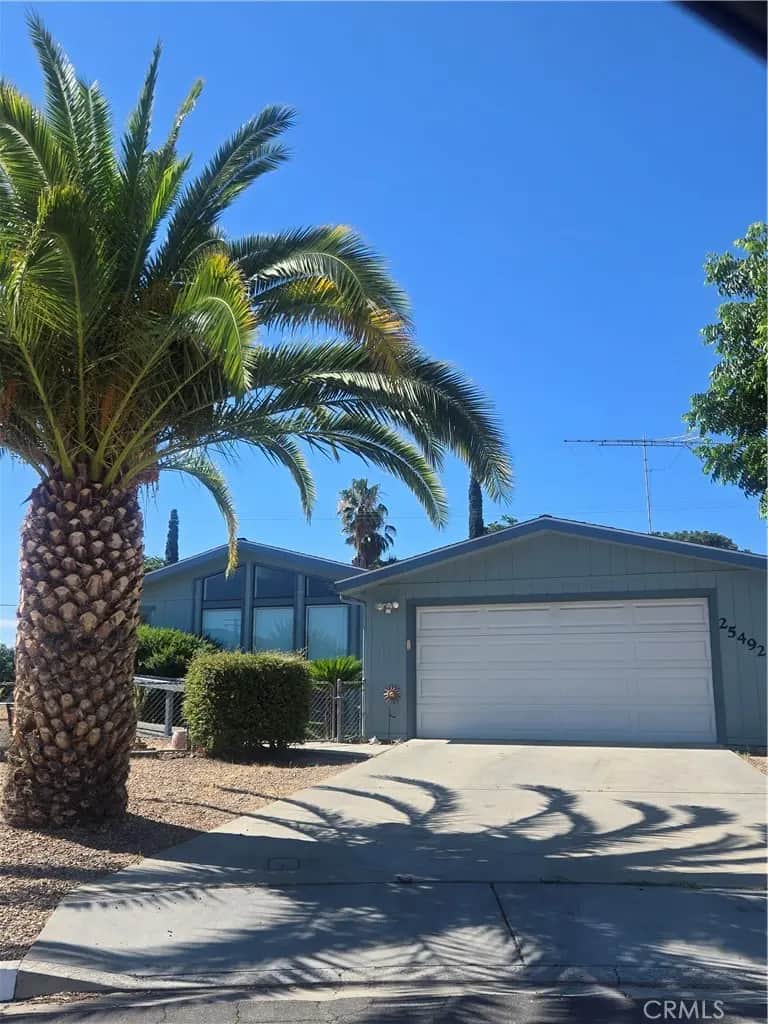 25492 Browca, Hemet, CA — listing photo 1