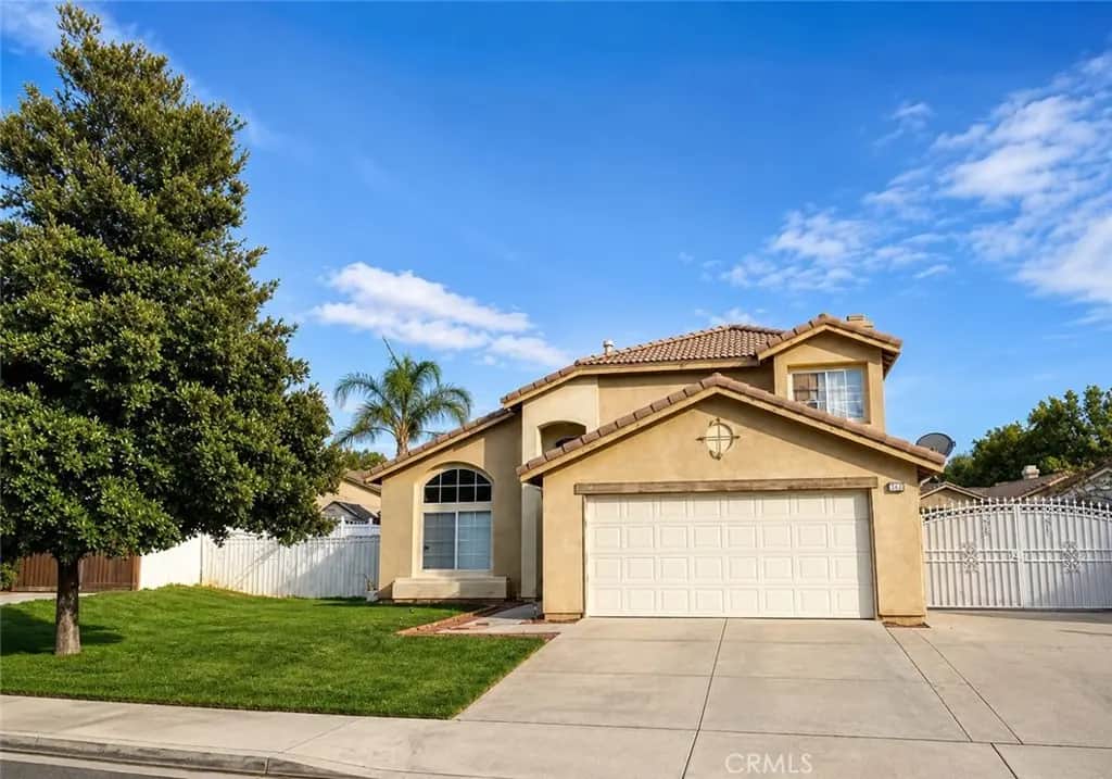 926 Hardwick, Beaumont, CA — listing photo 1