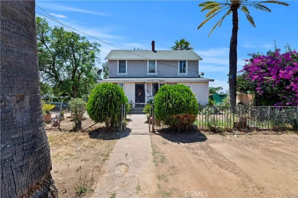 257 Highland, Riverside, CA — listing photo 1
