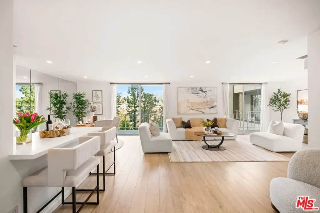 100 S Doheny Drive 514, Los Angeles, CA — listing photo 1