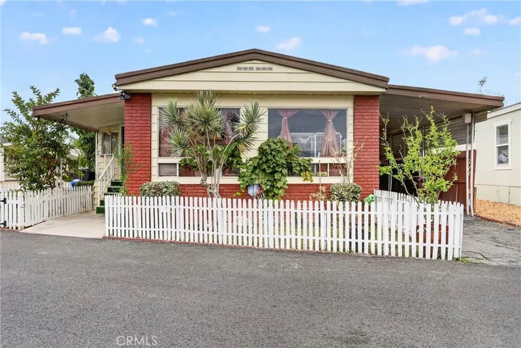 12700 Elliott 206, El Monte, CA — listing photo 1