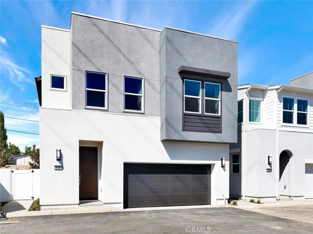 1001 E Overlook Drive, Orange, CA — listing photo 1